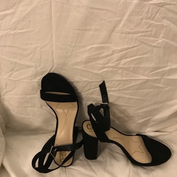Circus by Sam Edelman, black strappy sandals. Women’s size 9.5, fit like an 8.5. - Picture 2 of 6